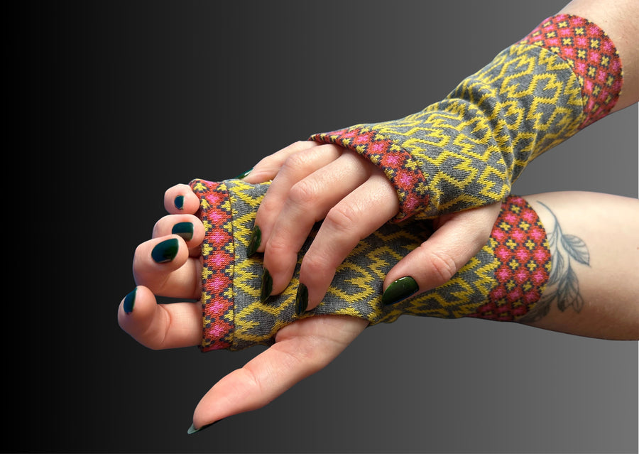 Organic cotton Wristees- Mustard and Rusts