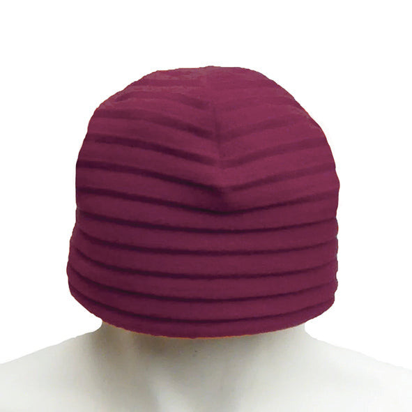 Beanie - Berry red