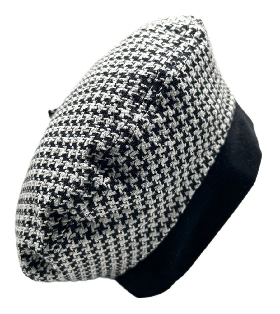 Beret- B&W Dogtooth M/L