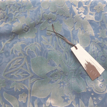 Hand-dyed wrap - Flower garden - Icy blues