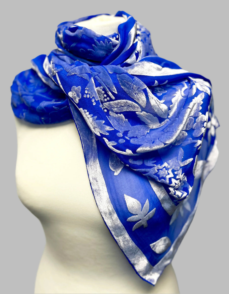 Hand-dyed wrap - Flower garden - Royal blue